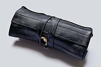 Werkzeugetui aus alten Fahrradschläuchen.