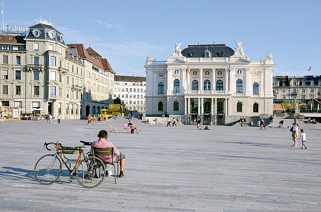 Die Rad-WM 2024 sorgt in Zürich für Wirbel. Sechseläutenplatz in der Stadt Zürich.