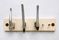 Garderobe aus alten Fahrradbremshebeln