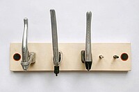 Garderobe aus alten Fahrradbremshebeln