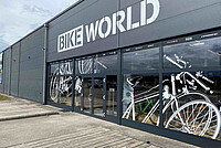 Migros will sich von Bike World trennen. Bike World Filiale von aussen.