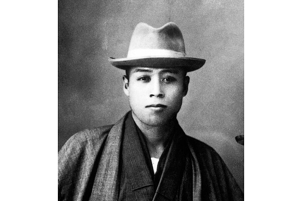 Schwarzweiss Foto des Shimano-Gründers Shozaburo Shimano.