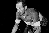 Gino Bartali auf dem Rennrad