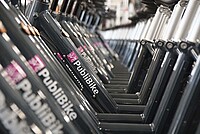 Rahmen von Publibike Bikesharingvelos sind hintereinander aufgereiht